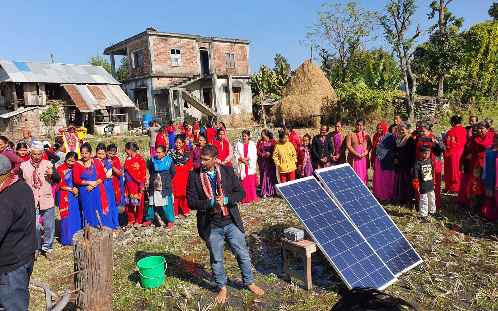 Demonstration of micro-pumps for smallholder farmers to improve access to water. Copyright: GIZ Nepal