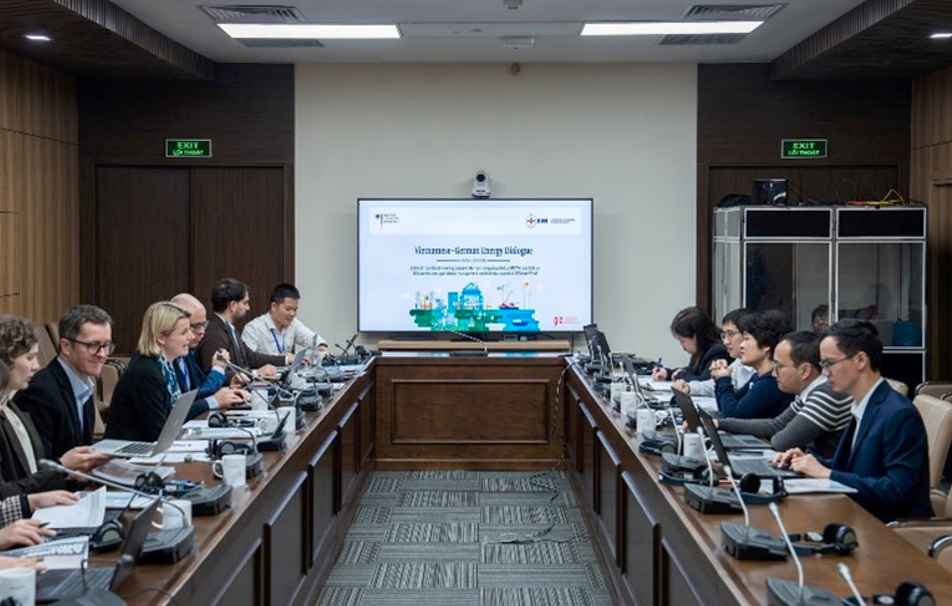 Bilateral roundtable meeting between German delegation (led by BMWK) and EVN on Grid connection, operational management and technical aspect of Offshore Wind